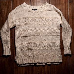 American Eagle Pullover Sweater